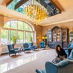 Parkhotel Kurhaus 4*