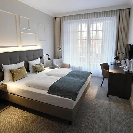 Hotel Pk Parkhotel Kurhaus 4*