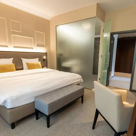 Hotel Pk Parkhotel Kurhaus 4*