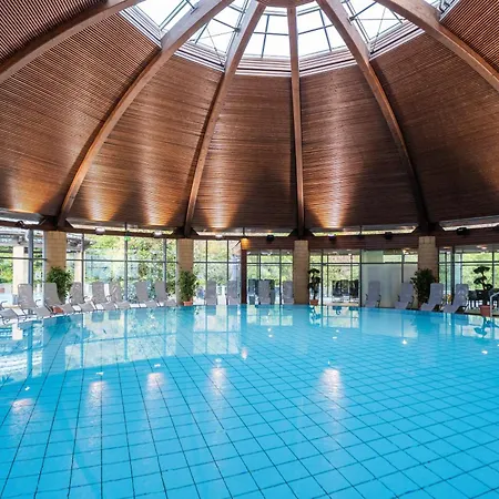 Parkhotel Kurhaus 4*