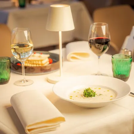 Parkhotel Kurhaus 4*