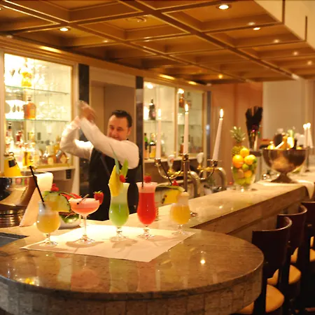 Parkhotel Kurhaus Otel