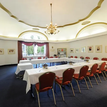 Hotel Pk Parkhotel Kurhaus 4*