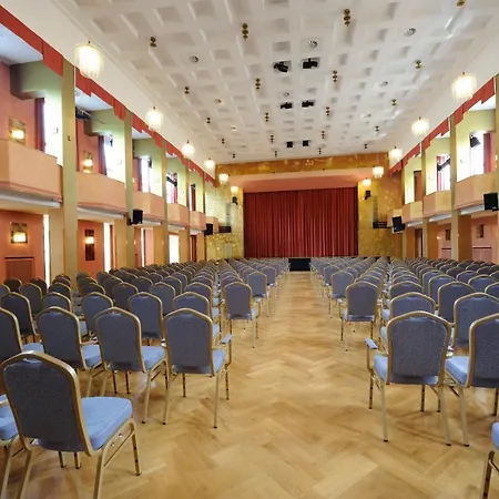 Hotel Pk Parkhotel Kurhaus 4*