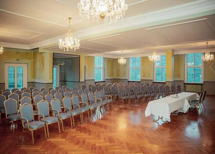 Parkhotel Kurhaus Hotell 4*