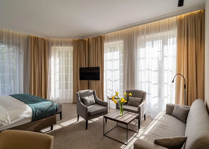 Pk Parkhotel Kurhaus 4*